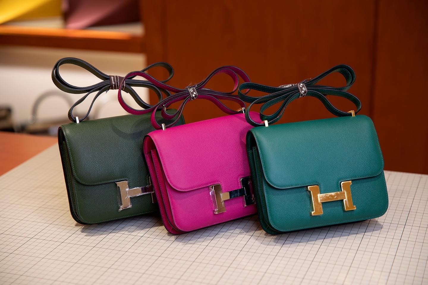 Review túi Hermes chữ H: Chiếc túi của quý cô sành điệu