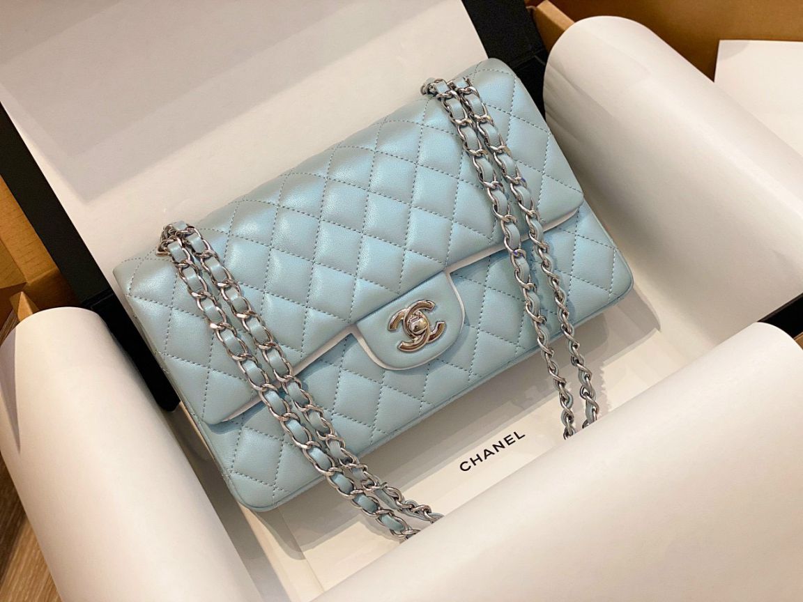 Bộ sưu tập các loại túi xách Chanel được yêu thích nhất 2021