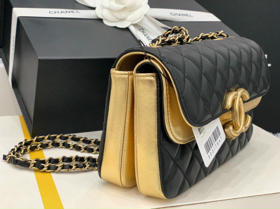 Chanel Enamel CC Flap Bag – Phối Màu