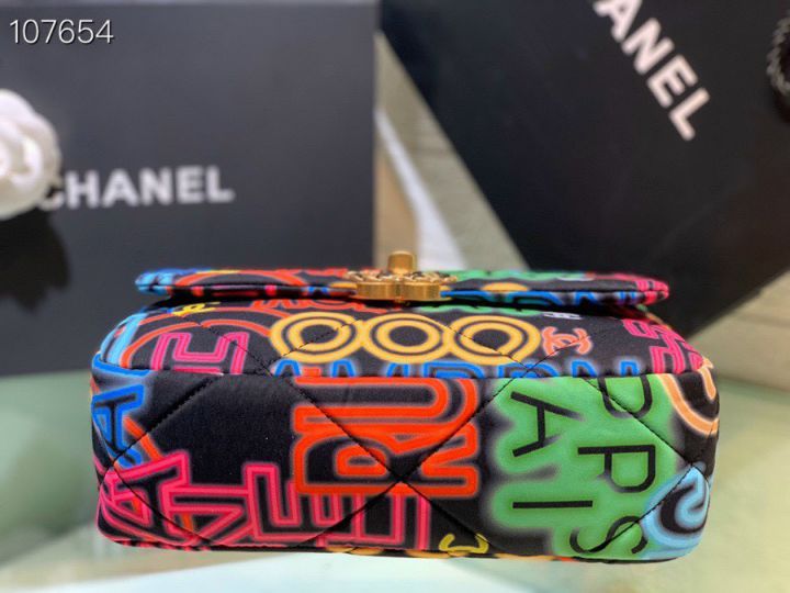 Túi Xách Chanel 19 Handbag