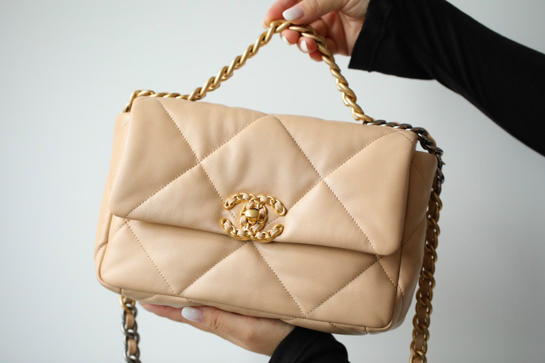 List 8 kiểu túi xách Chanel nên có trong tủ đồ của phái đẹp (P2)