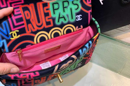 Review Chanel 19 Handbag: Thiết kế và tiện dụng
