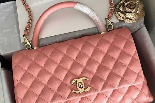 Review chi tiết túi xách Chanel Coco huyền thoại