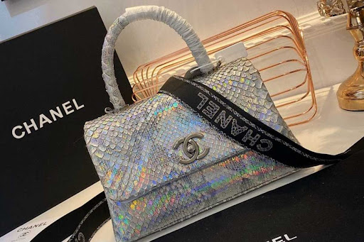 Đánh giá Chanel Coco Mini Mãng Xà siêu VIP