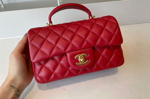 Review Chanel Mini Flap Bag With Top Handle chi tiết
