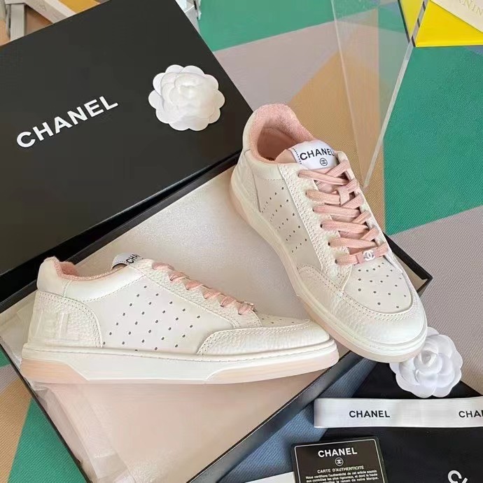 Giày Chanel Sneakers