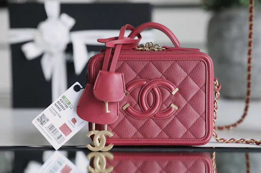 Chanel Vanity Case Mini: Review chi tiết nhất
