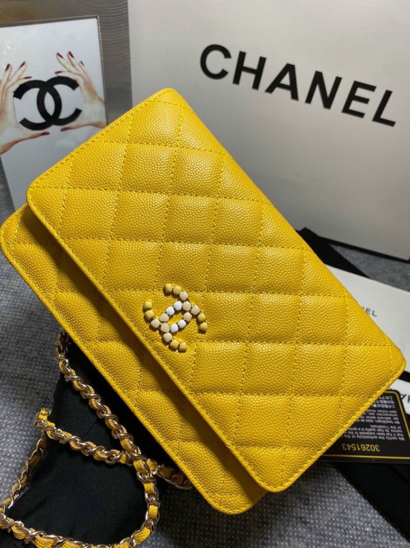 Túi Xách Chanel Woc C19 – Vàng