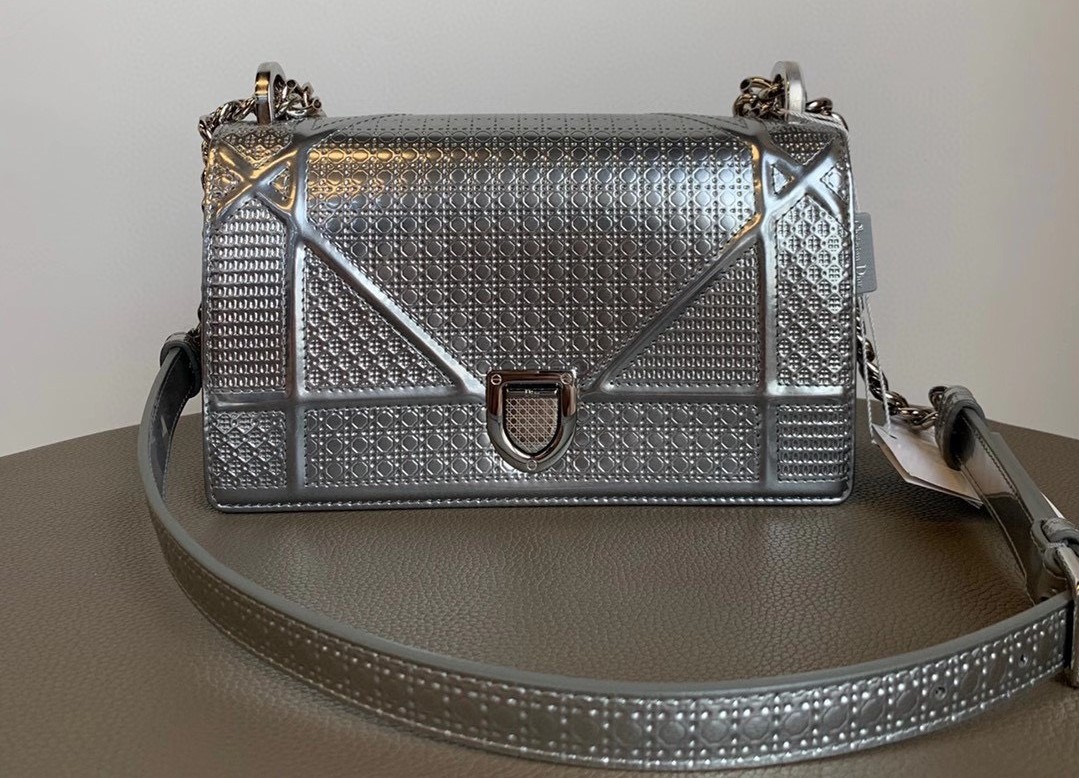 5 mẫu túi xách Christian Dior nữ chứa sức hút vô tận