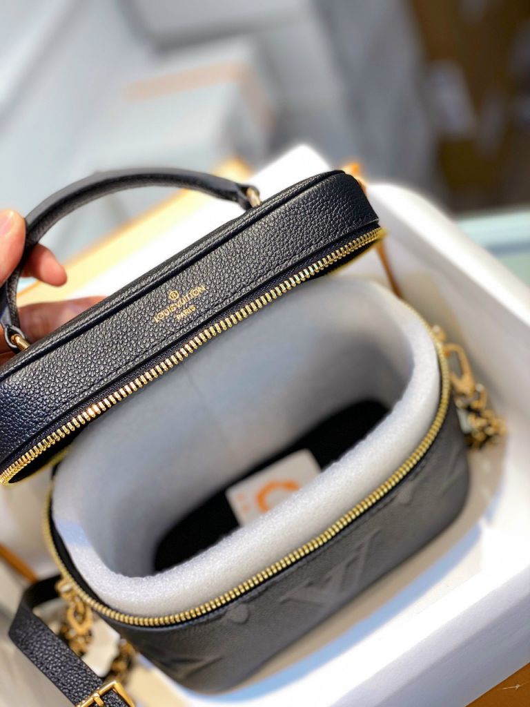 LV Vanity PM Handbag – Đen