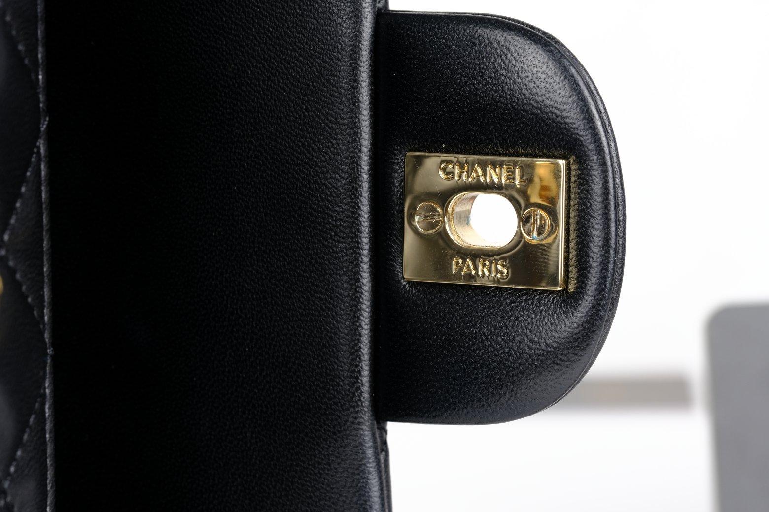 Túi Xách Chanel Classic Charm - Đen