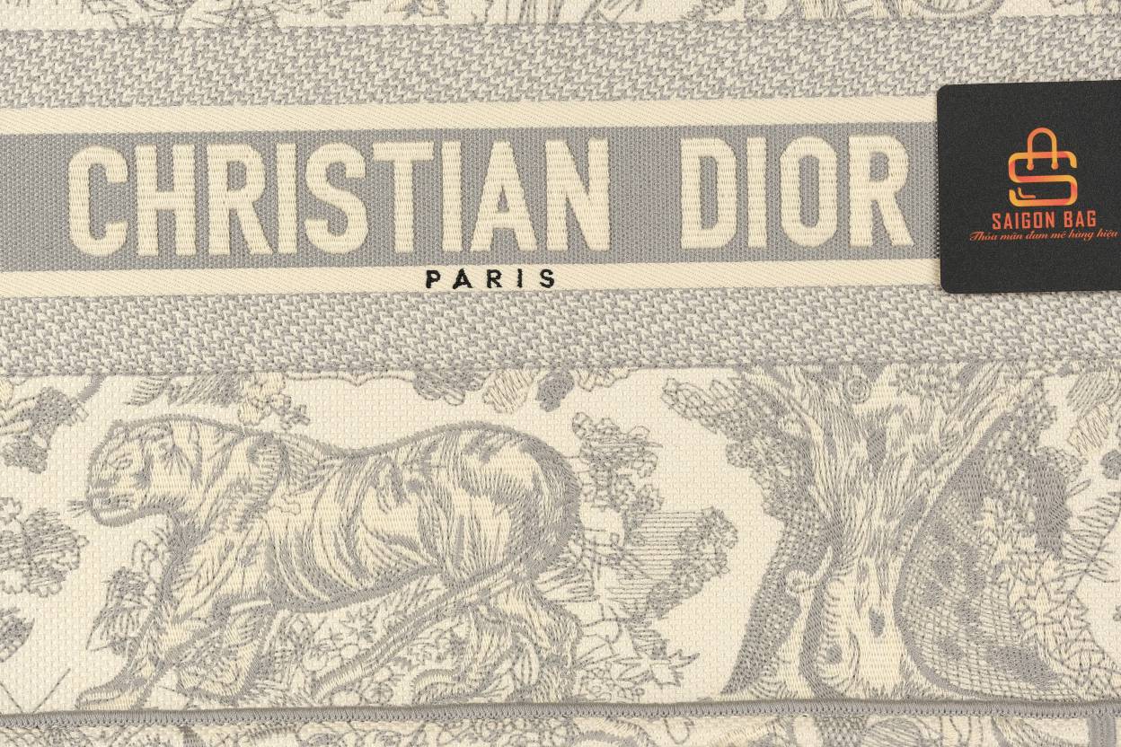 Túi Xách Dior Book Tote - SGB497
