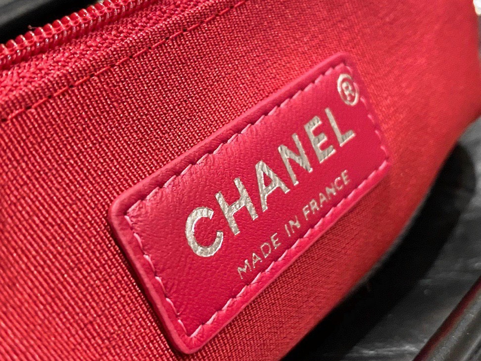 5 bí ẩn đằng sau chiếc túi xách hàng hiệu Chanel
