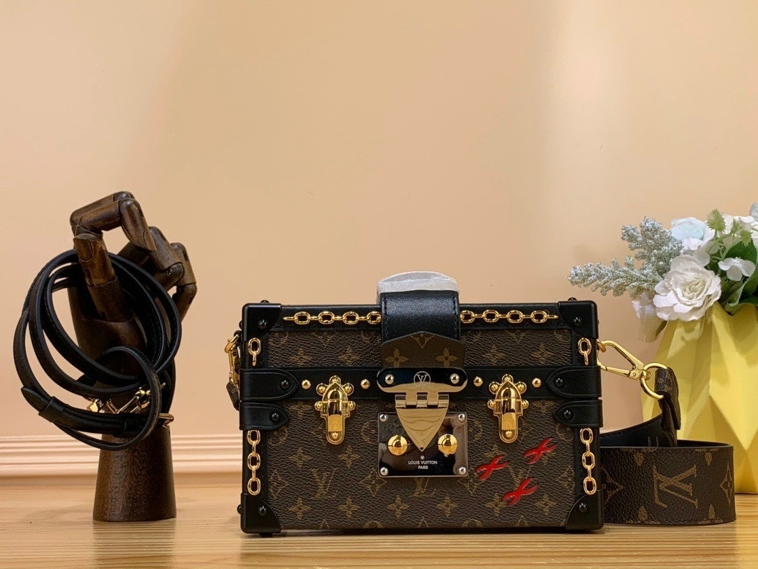 3 mẫu túi Louis Vuitton hộp được gia công tỉ mỉ nhất của LV